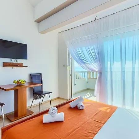 Stipe * ポドストラナ